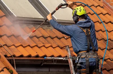 Démoussage et hydrofuge de toiture à Gannes